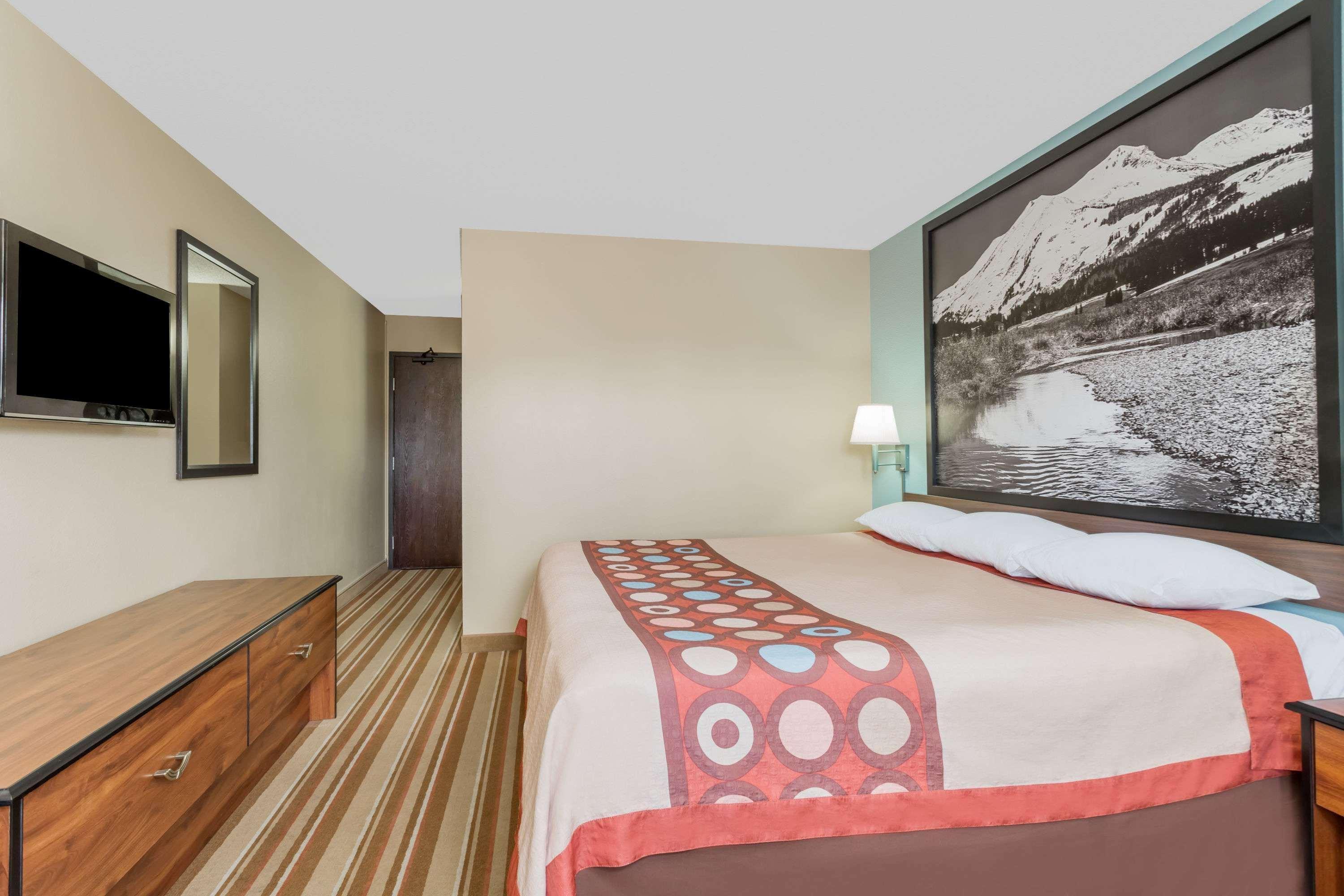 Super 8 By Wyndham Dillon/Breckenridge Area Hotel Exterior photo