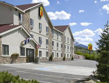 Super 8 By Wyndham Dillon/Breckenridge Area Hotel Exterior photo
